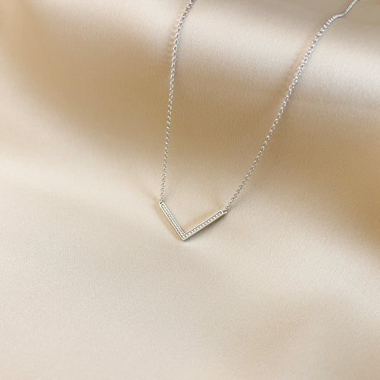 Geometrische Chevron Bar Halskette