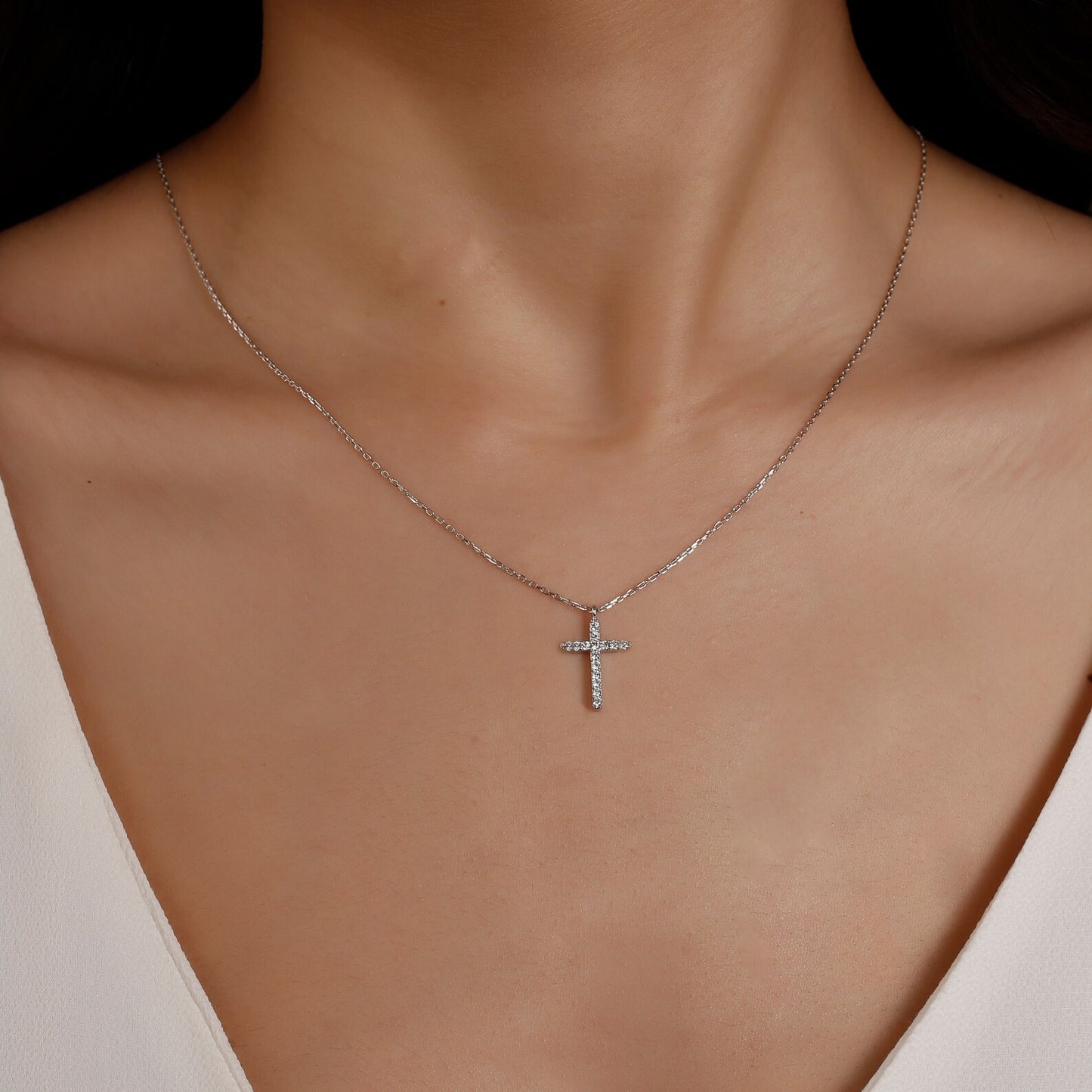 Kreuz Anhänger mit Zirkonia Halskette