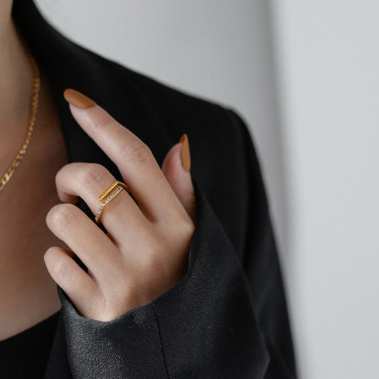 Geometrischen Formen verstellbarer Zirkonia Ring